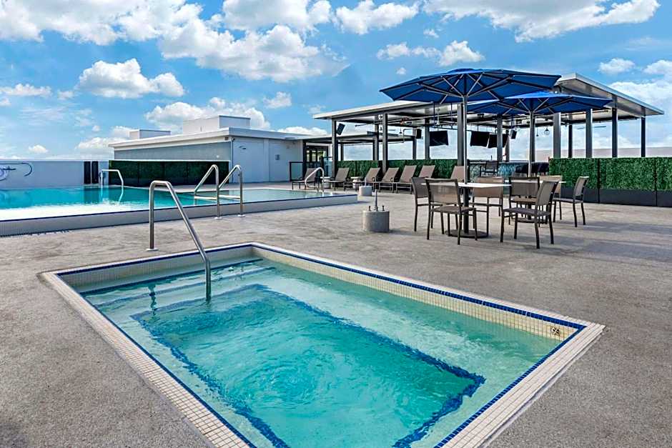 Cambria Hotel St Petersburg-Madeira Beach Marina