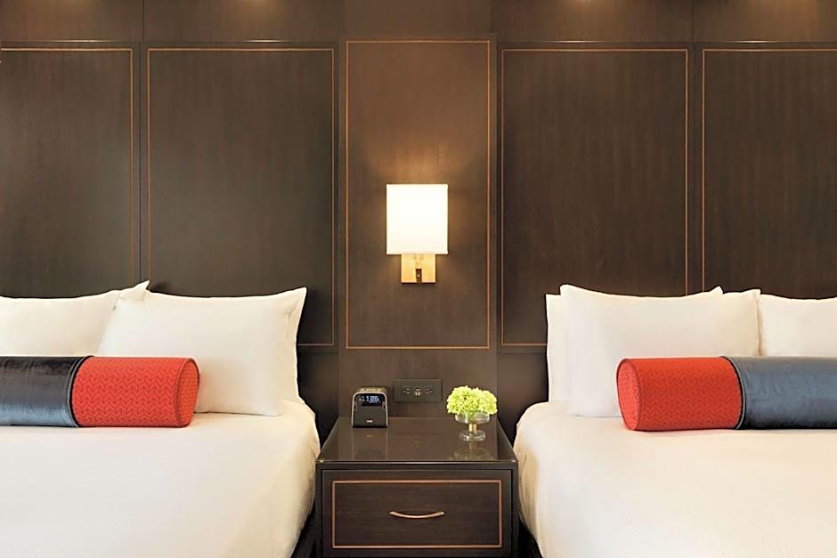 Hotel Saranac Curio Collection by Hilton