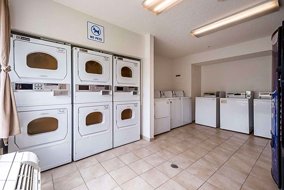 Studio 6-Roswell, GA - Atlanta