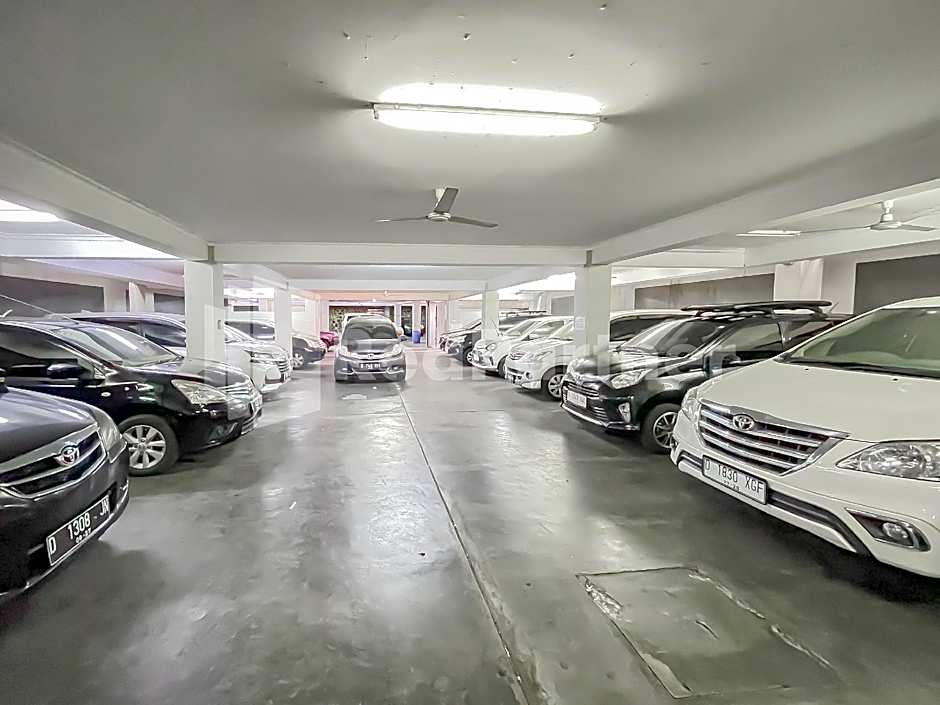 Sang Surya GuestHouse Syariah Near RS Hasan Sadikin Mitra RedDoorz