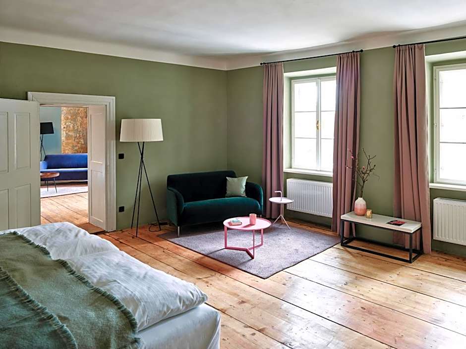 Boutique Hotel Zum Oberjäger, Schloss Lackenbach