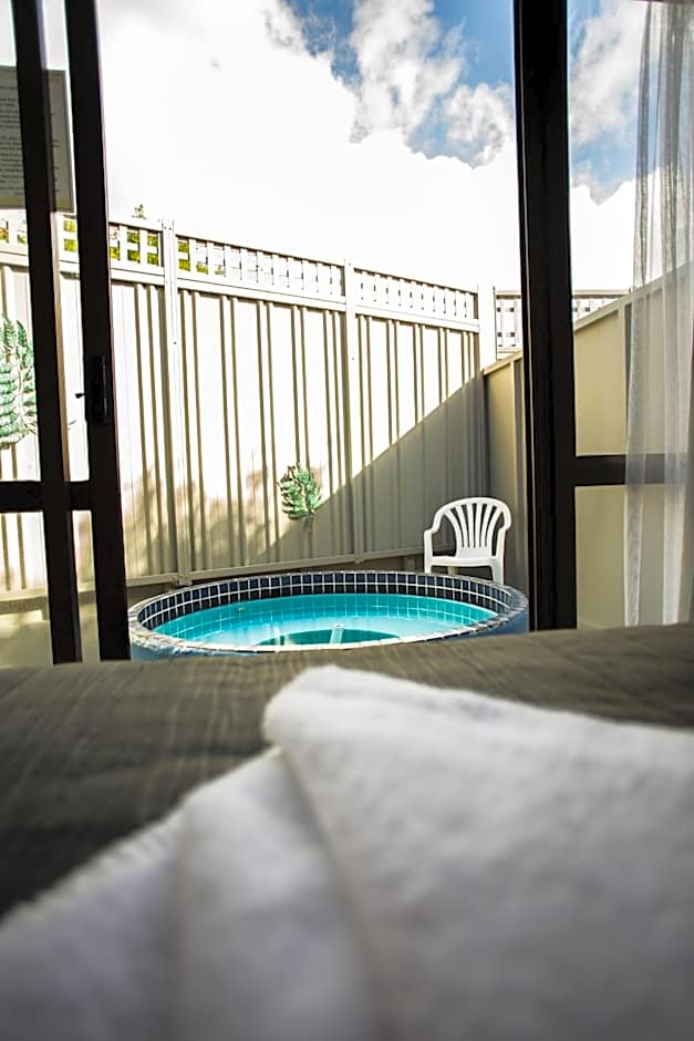 Bennetts Thermal Pools Motor Inn