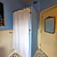 The Kings Throne Inn and Guest House