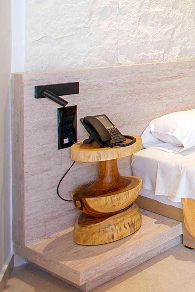 Athos Hotel