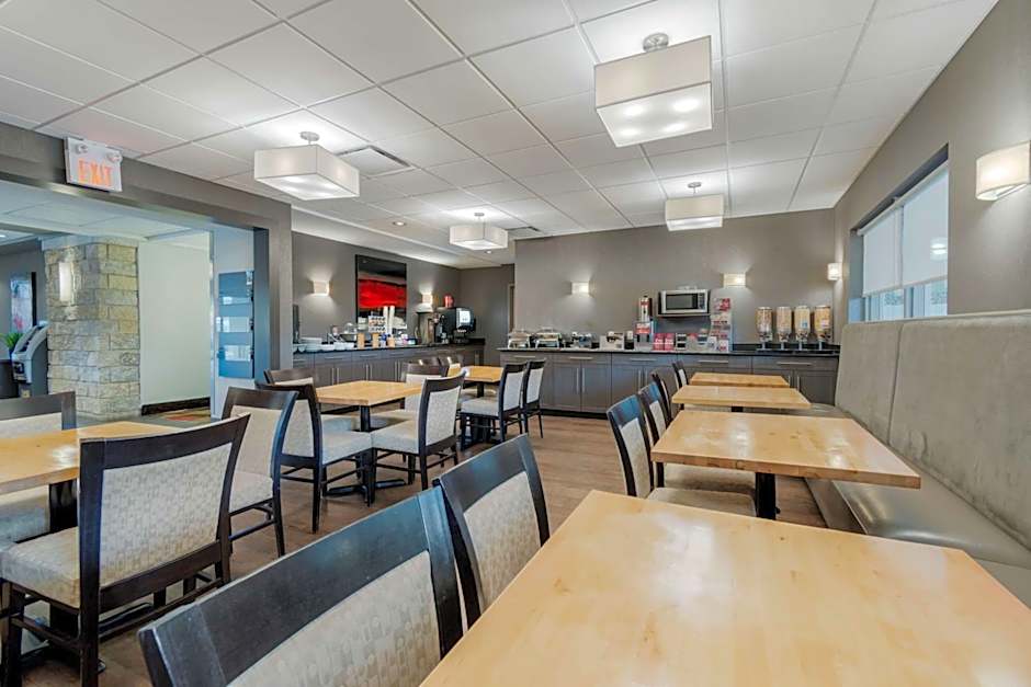 Best Western Plus Eastgate Inn & Suites