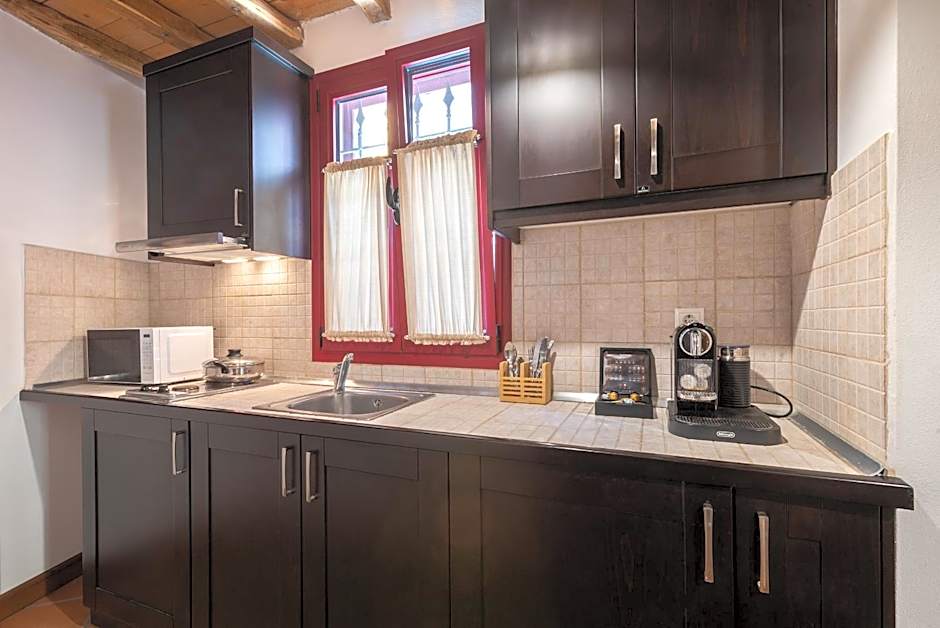 The Varos Residences