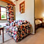 Hotel Octarna - Free On-site Parking