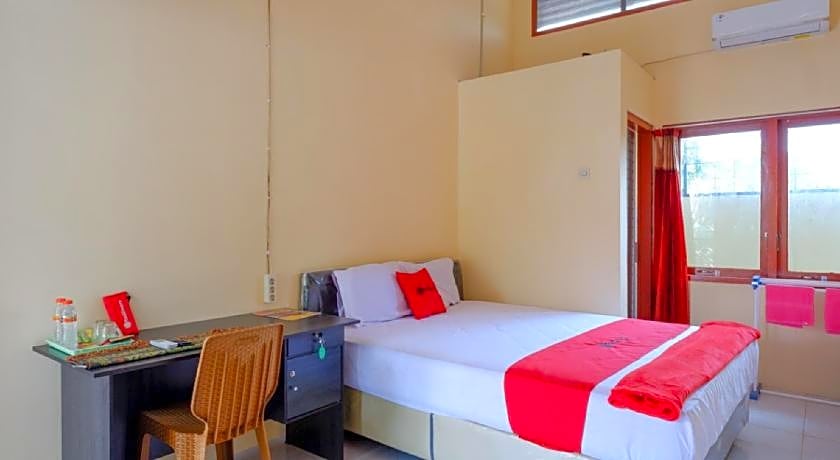 RedDoorz Syariah near Alun Alun Purwokerto