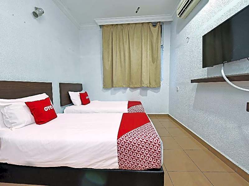 OYO 90559 Ummul Motel C Mart