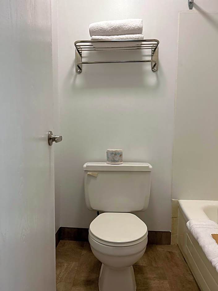 Anavada Inn & Suites - Grande Prairie