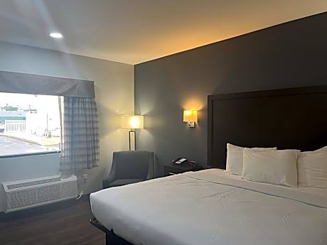 King Room - Non-Smoking