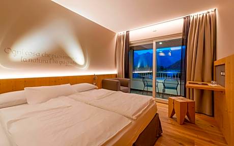 Family Junior Suite (2 Adults + 2 Children)