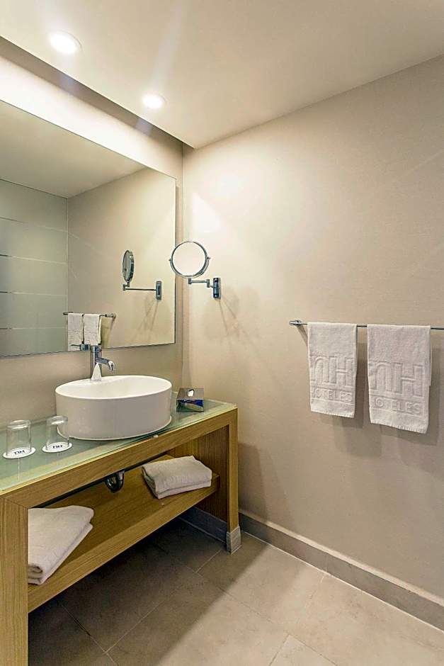 NH Mexico City Valle Dorado