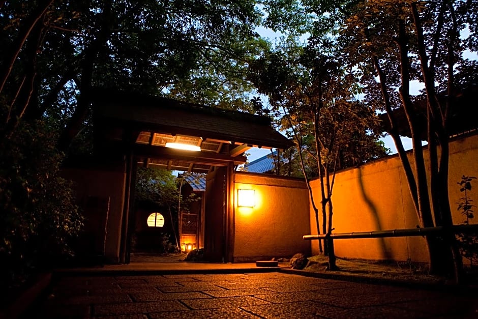 Ryotei Tanokura Ryokan