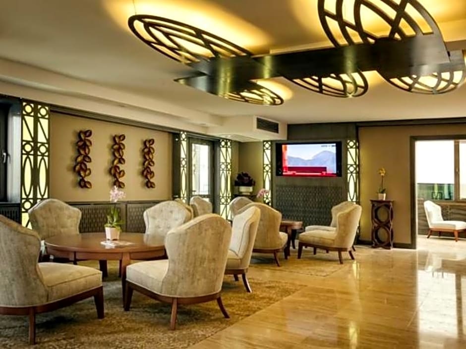 Cadence Design Hotel