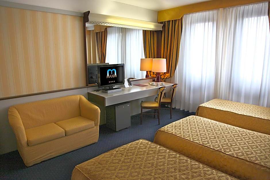 Hotel Maxim