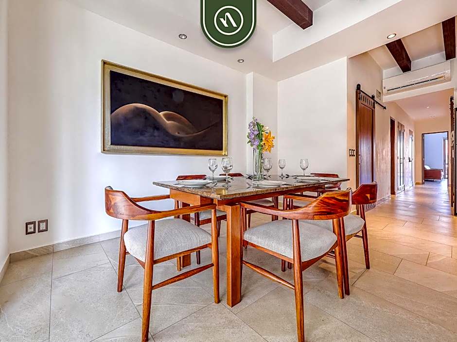 Luxury 2BR Condo in Romatic Zone - Rooftop Pool