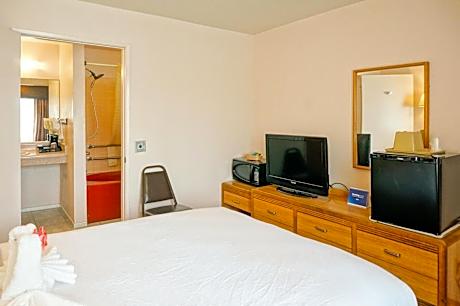 King Room with Spa Bath - Non Smoking