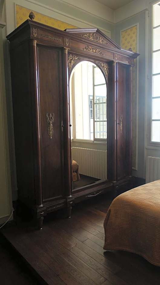 Le Manoir du coeur volant B&B