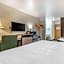 Econo Lodge Pueblo North