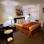 Motel West