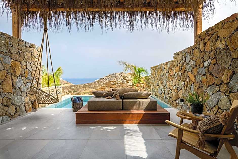 Charisma Hotel and Wellness Club