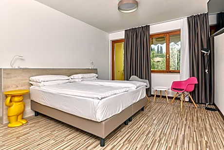 Large Double Room