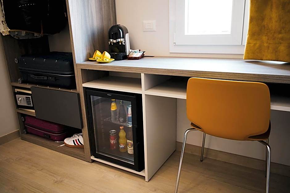 YEASY smart rooms Cefalù