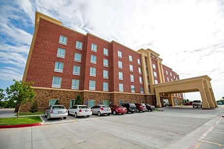 Hampton Inn By Hilton & Suites Oklahoma City Airport