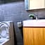 REVO at AURORA PLACE, Pavilion 2, 5 Minutes To AXIATA ARENA BUKIT JALIL FREE WIFI by De Harlequins Guesthouse