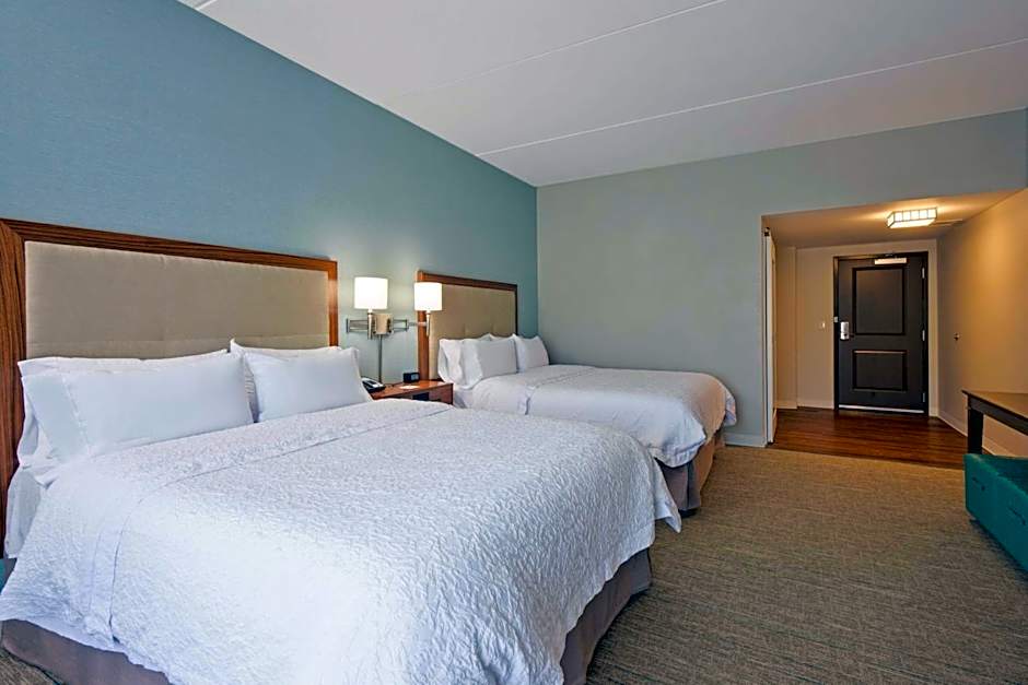 Photo 1 of 5 of 2 Queen Beds, Hearing Accessible