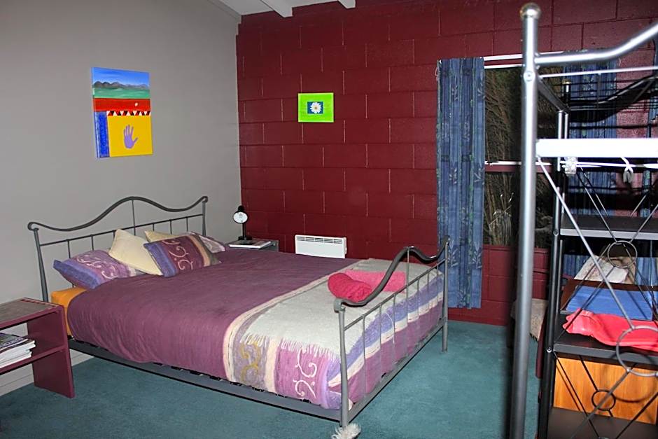 Riverside Haven Lodge & Holiday Park