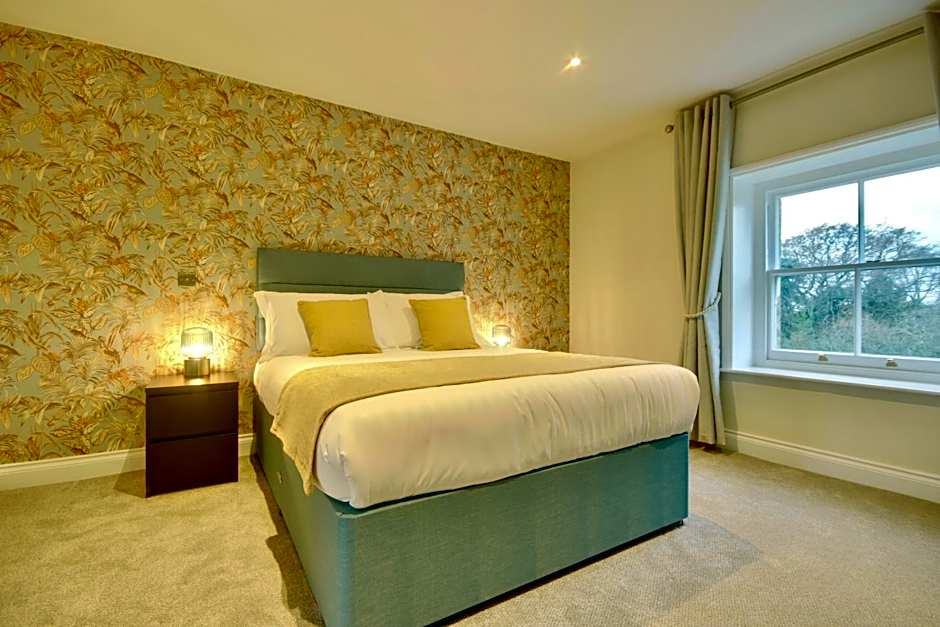 Orange Grove Hotel & Gardens