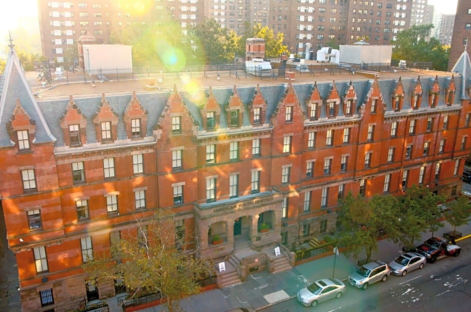 HI New York City Hostel