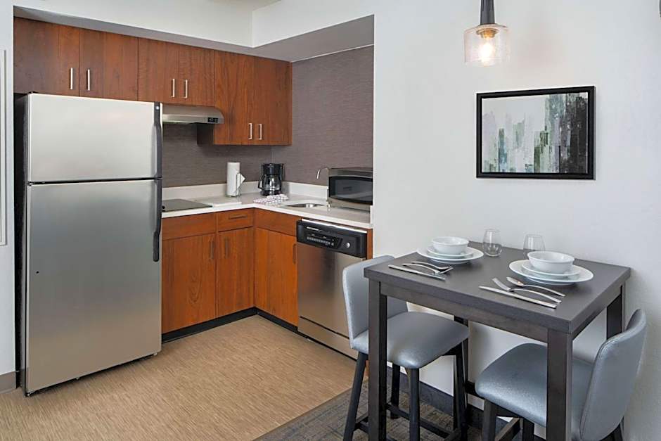 Sonesta ES Suites New Orleans Convention Center