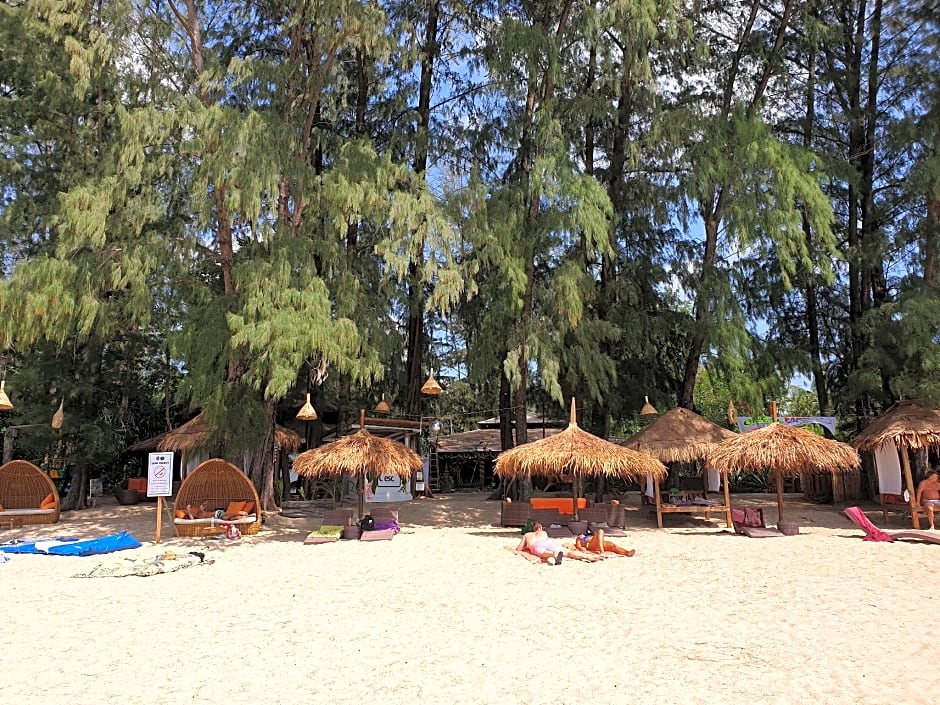 Long Beach Chalet - SHA Extra Plus