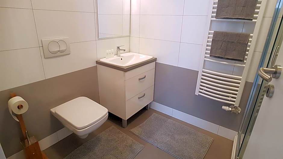Piacsek Apartmanház