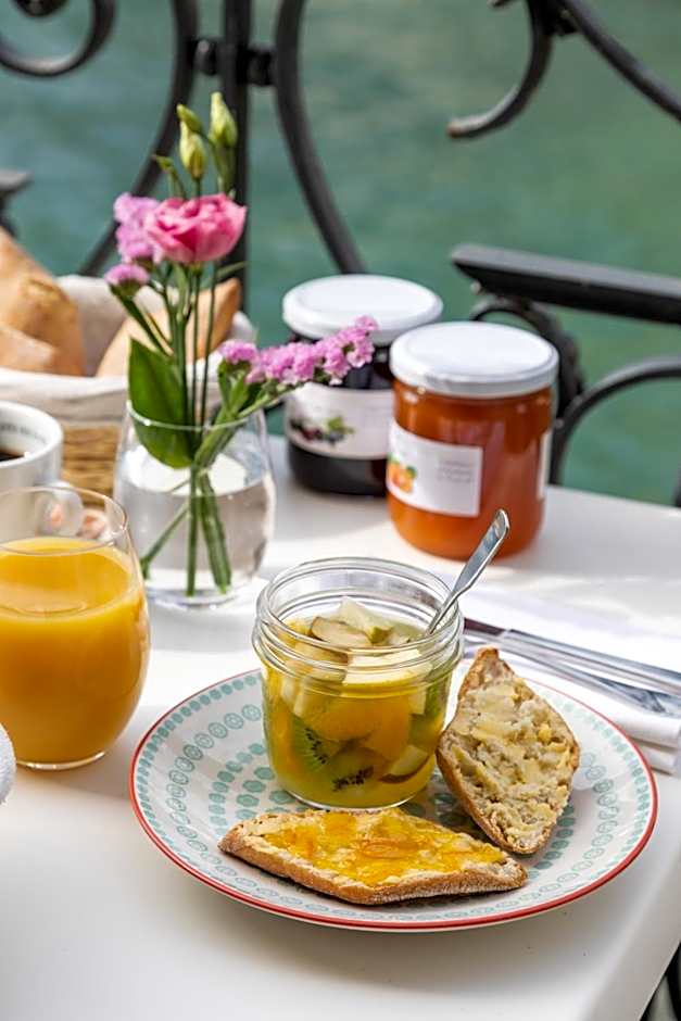 Hôtel De La Vallée