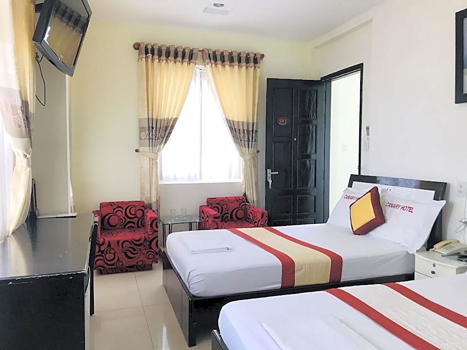 Canary Hue Hotel