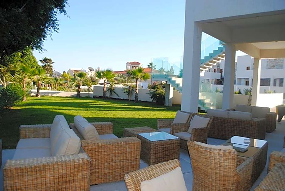 Amphora Hotel & Suites