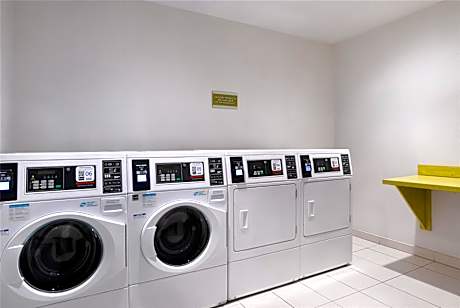 Home2 Suites By Hilton Philadelphia Convention Center