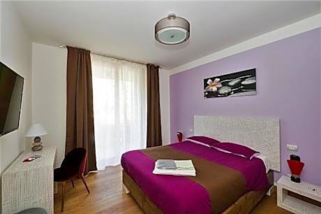 Double Room with Private External Bathroom