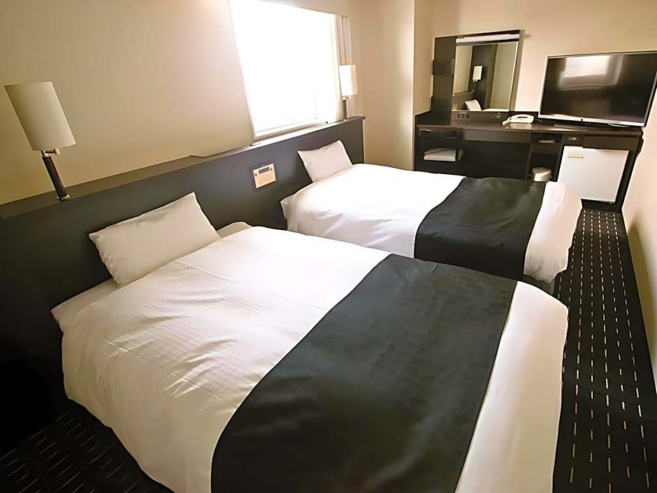 Apa Hotel Tsubamesanjo-Ekimae