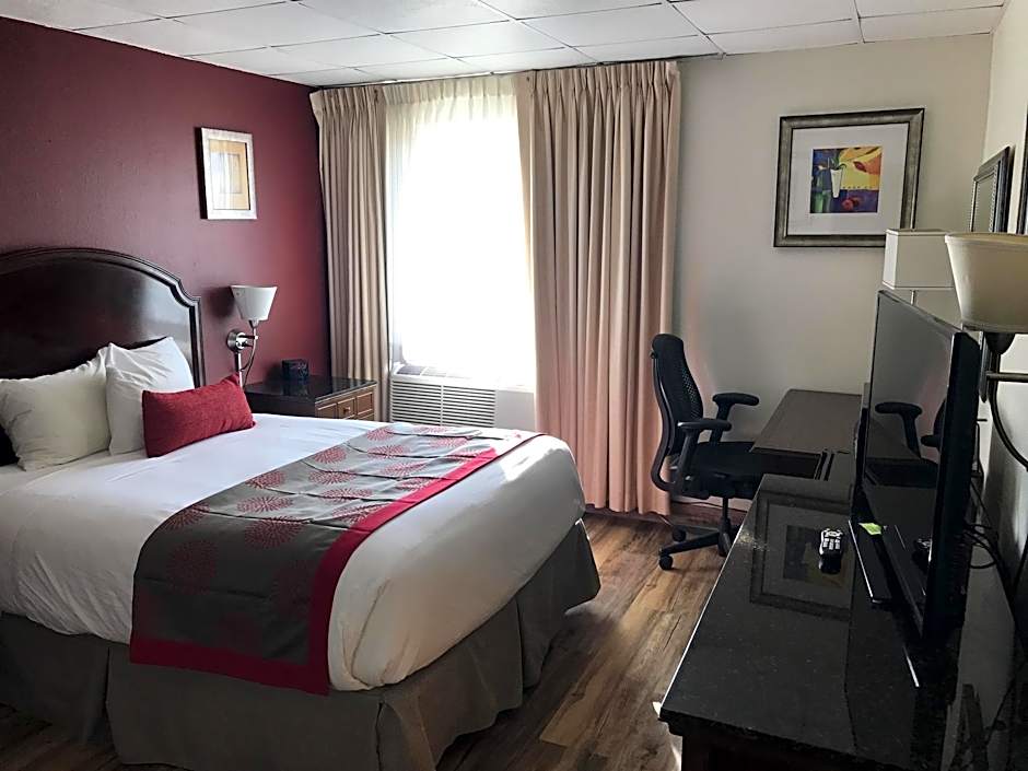 Albert Lea Inn and Suites