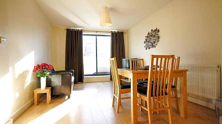 Crompton Court Apartments