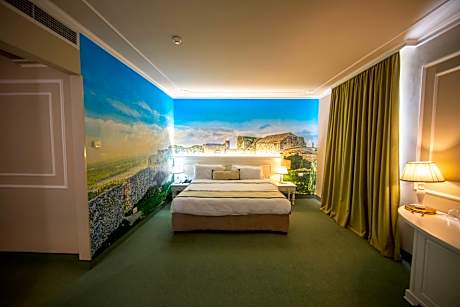 Junior Suite with Balcony and Sea View