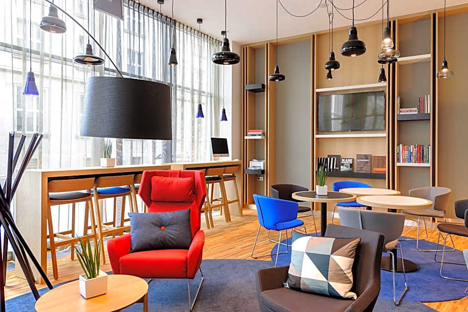 Holiday Inn Express Berlin - Alexanderplatz By IHG