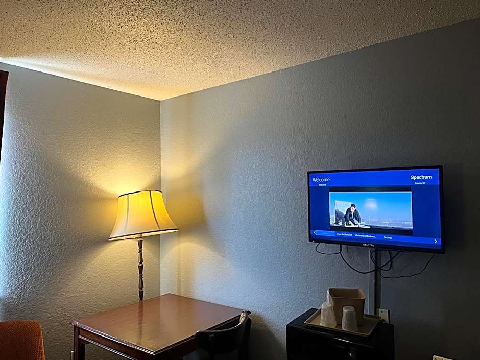 Rodeway Inn Whitehall