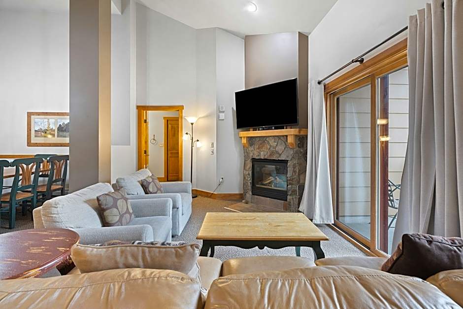 Photo 1 of 15 of 2 Bedroom 1 Murphy Bed Condo