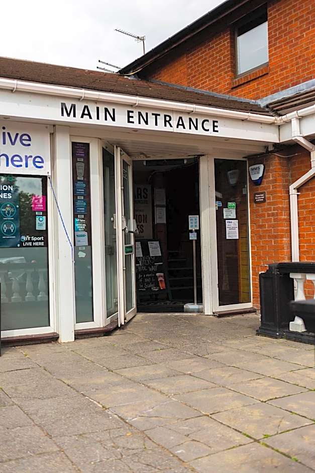 Livingston Lodge Hotel